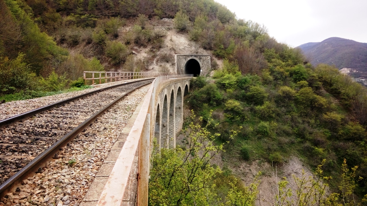 تونل-گدوک