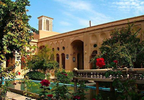 خانه لاری ها یزد