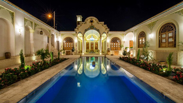 یاسمین راهب