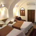 رزرو هتل سنتی لب خندق یزد