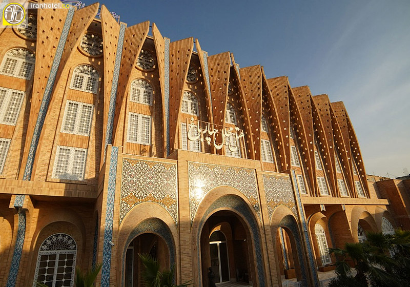 هتل مجلل چهارباغ اصفهان